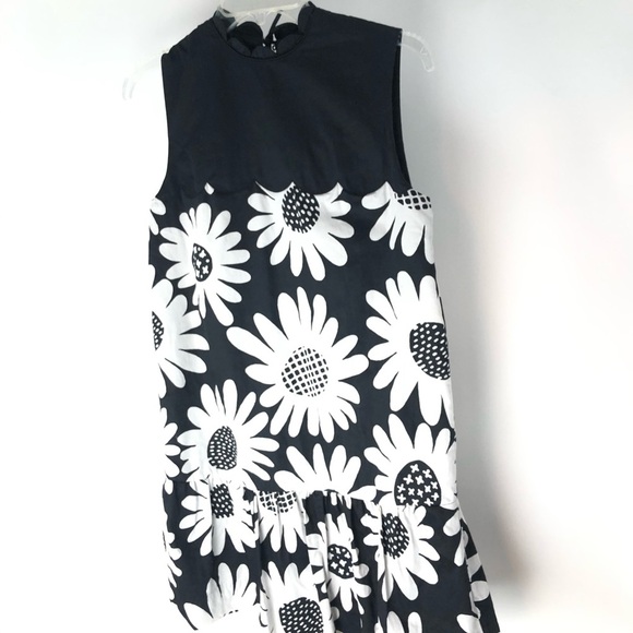 Victoria Beckham x Target Drop Waist Daisies Dress - Picture 4 of 12